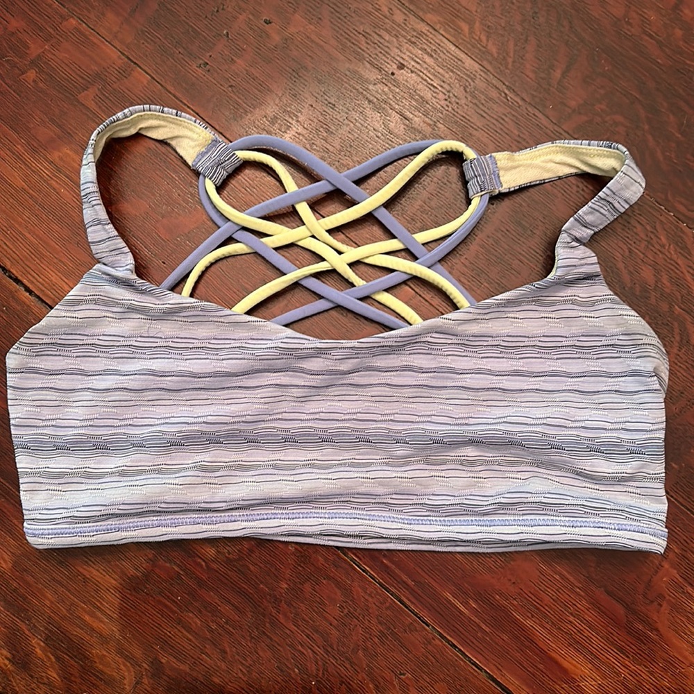 Lululemon free to be wild bra